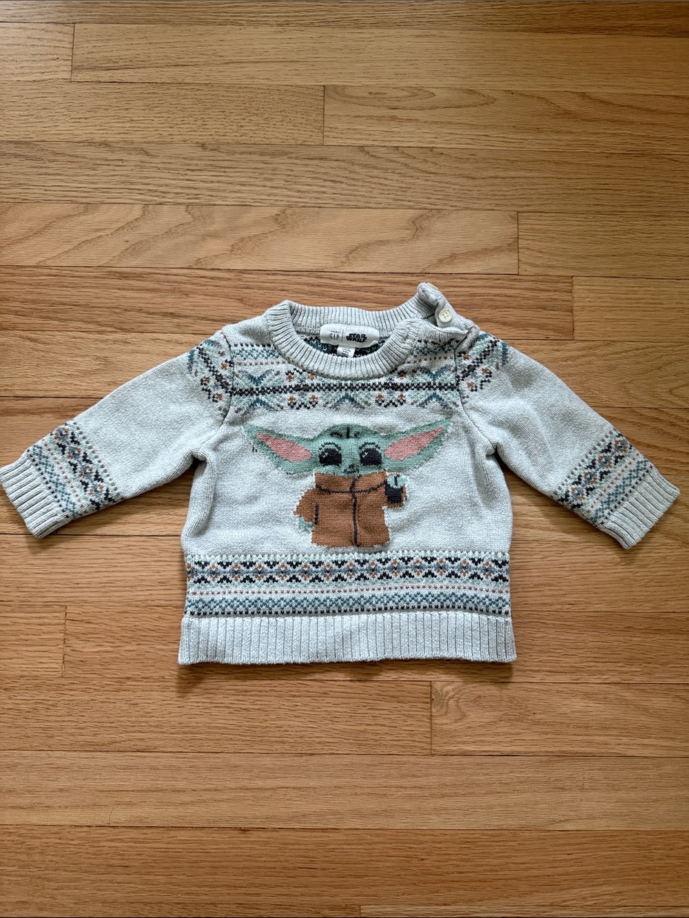 GAP 12-18 M Star Wars sweater
